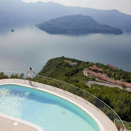 Enjoyiseolake - Cezanne - Comfy Flat With Terrace And View *